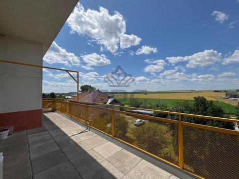 Prodej bytu 3+kk, Pohořelice, Znojemská, 80 m2