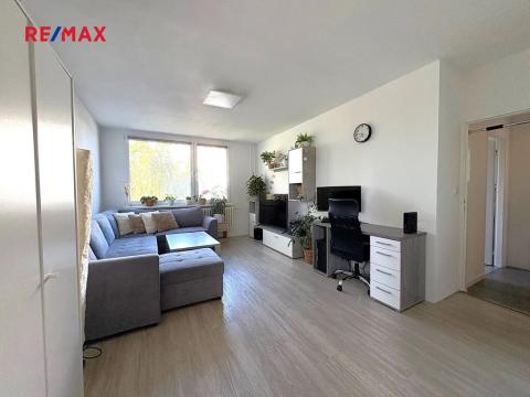 Prodej bytu 3+1, Praha - Újezd nad Lesy, Žárovická, 63 m2