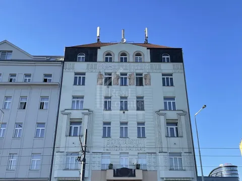 Pronájem bytu 2+1, Praha - Holešovice, Bubenské nábřeží, 73 m2