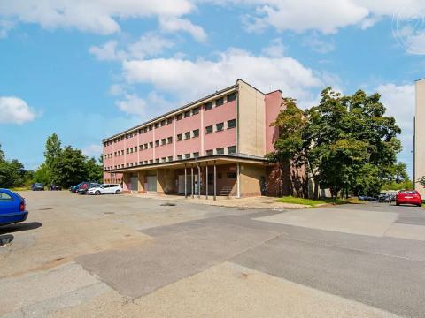 Pronájem garážového stání, Plzeň, Tomanova, 12 m2