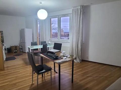 Pronájem bytu 3+kk, Praha, Břežanská, 78 m2