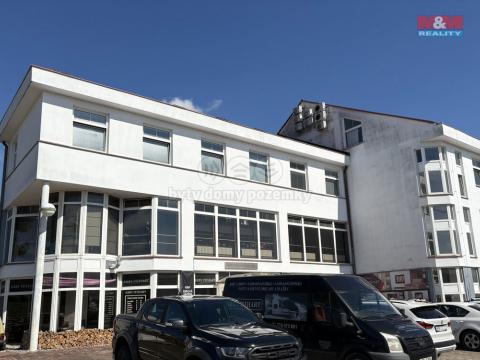 Pronájem kanceláře, Pardubice - Rosice, generála Svobody, 152 m2