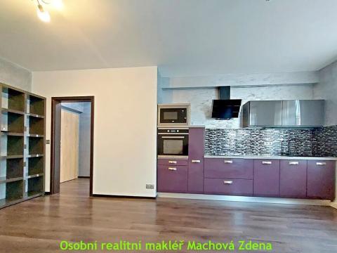 Pronájem bytu 3+kk, Praha - Vysočany, 66 m2