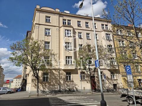 Prodej skladu, Praha - Žižkov, Kubelíkova, 2 m2