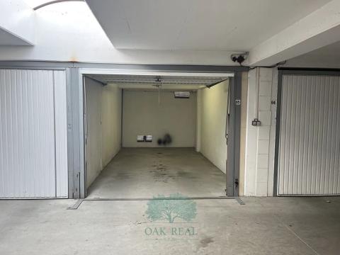 Pronájem garáže, Praha - Kunratice, Jana Růžičky, 17 m2