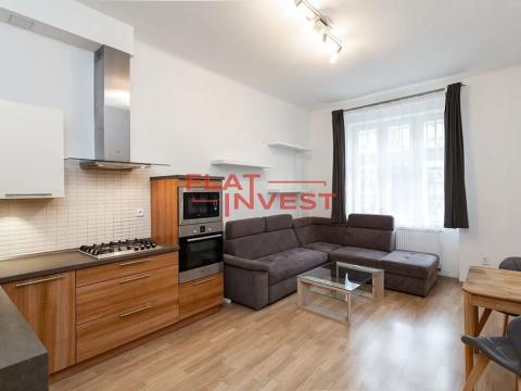 Pronájem bytu 2+kk, Praha - Vršovice, Vršovická, 54 m2