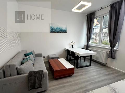 Pronájem bytu 2+kk, Karlovy Vary, 36 m2