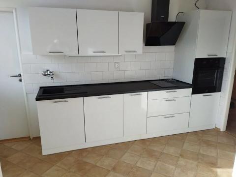 Pronájem bytu 3+1, Malenice, 64 m2