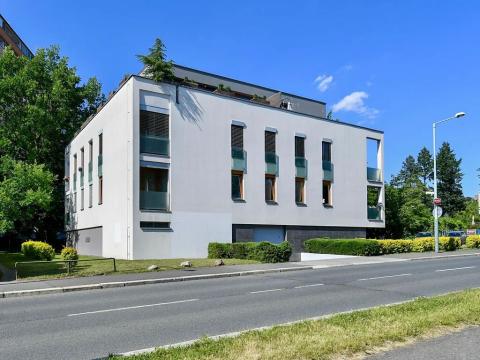 Prodej bytu 3+kk, Praha - Lhotka, U koupadel, 117 m2