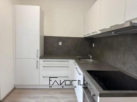 Prodej bytu 3+kk, Ostrava, Tlapákova, 76 m2