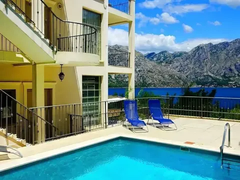 Prodej bytu 3+kk, Kotor, Černá Hora, 82 m2