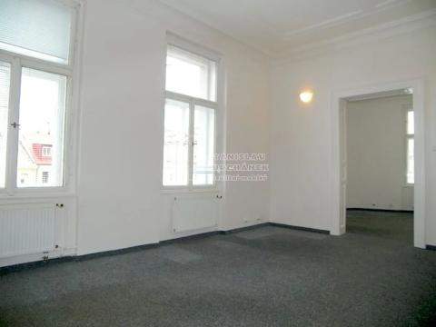 Pronájem kanceláře, Praha - Karlín, Prvního pluku, 98 m2
