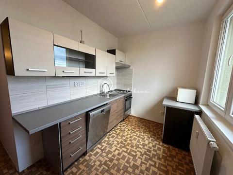 Pronájem bytu 3+1, České Budějovice, V. Volfa, 68 m2