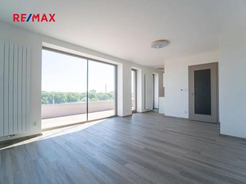Pronájem bytu 1+kk, Kolín, 5. května, 53 m2