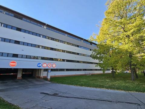Prodej garážového stání, Brno, Voroněžská, 13 m2
