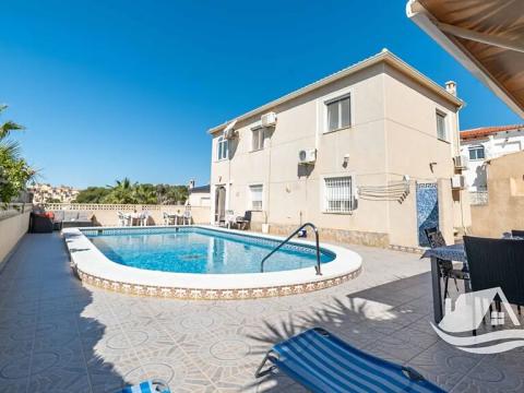 Prodej vily, San Miguel de Salinas, Španělsko, 198 m2