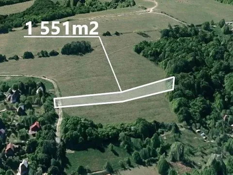 Prodej pole, Březůvky, 1900 m2