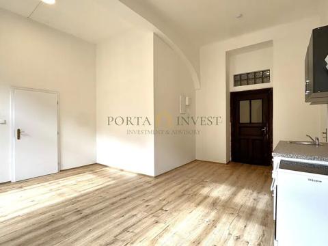Pronájem bytu 2+kk, Praha - Nové Město, Žitná, 57 m2