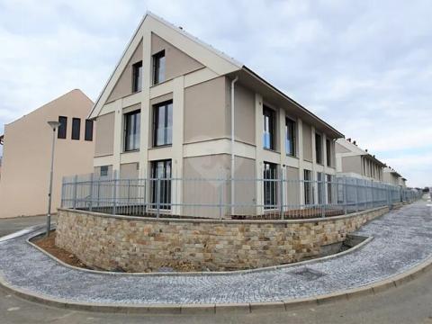 Pronájem bytu 2+kk, Praha - Královice, Ke Tvrzi, 117 m2