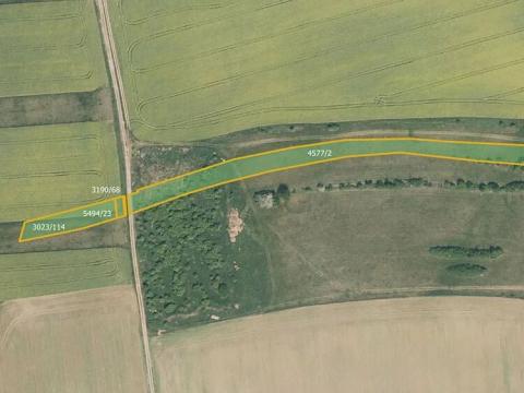 Prodej pole, Jalubí, 1861 m2