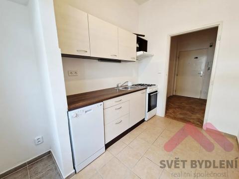 Pronájem bytu 1+1, Praha - Vinohrady, Kouřimská, 37 m2