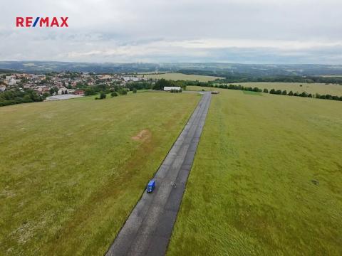 Pronájem komerčního pozemku, Bezdružice, 106509 m2