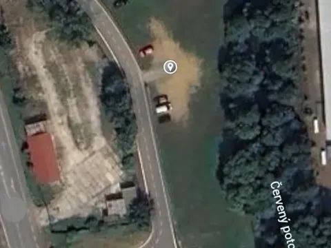 Pronájem komerčního pozemku, Bavoryně, 300 m2