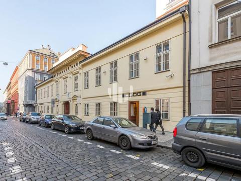 Pronájem kanceláře, Praha - Nové Město, Olivova, 300 m2