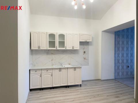 Pronájem bytu 2+1, Frýdek-Místek - Místek, náměstí Svobody, 87 m2