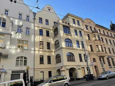 Prodej obchodního prostoru, Brno, Merhautova, 85 m2