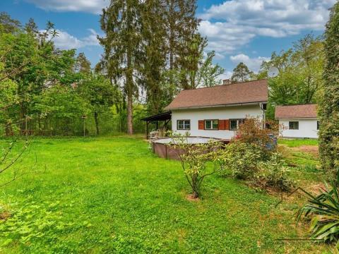 Prodej chaty, Lešany, 45 m2