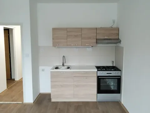 Pronájem bytu 2+kk, Pardubice, Lonkova, 55 m2
