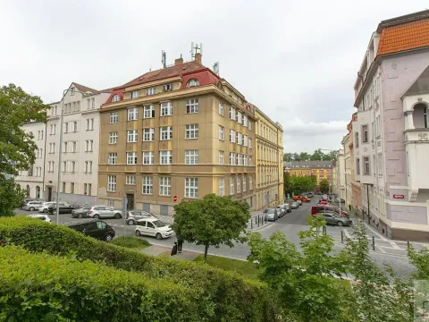 Prodej bytu 3+1, Praha - Žižkov, Koldínova, 86 m2