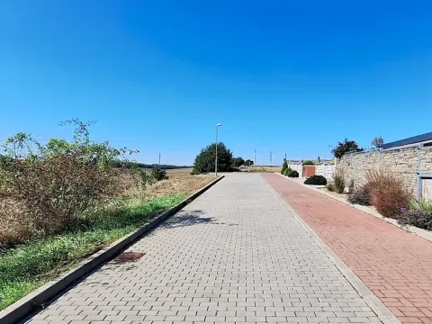 Prodej pozemku pro bydlení, Hrušovany u Brna, Pod Střediskem, 752 m2