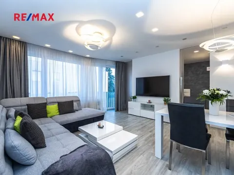 Pronájem bytu 2+kk, Praha - Strašnice, Novostrašnická, 68 m2