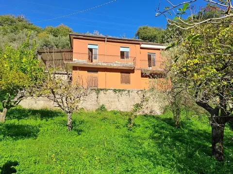 Prodej rodinného domu, San Piero Patti, Itálie, 130 m2