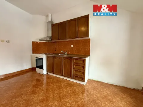 Pronájem bytu 1+1, Blatná, náměstí Míru, 55 m2