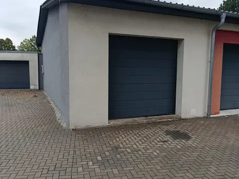 Pronájem garáže, Holešov, Bořenovská, 42 m2