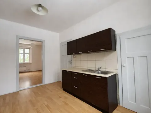 Pronájem bytu 1+1, Karlovy Vary, Kollárova, 39 m2