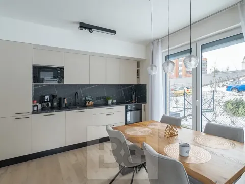 Pronájem bytu 2+kk, Praha - Záběhlice, Klapálkova, 58 m2