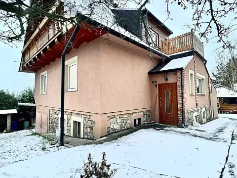 Pronájem rodinného domu, Chomutov, Dobrovského, 80 m2