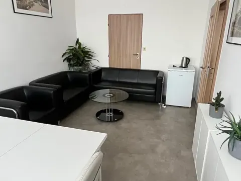 Pronájem kanceláře, Pardubice, Na Spravedlnosti, 15 m2