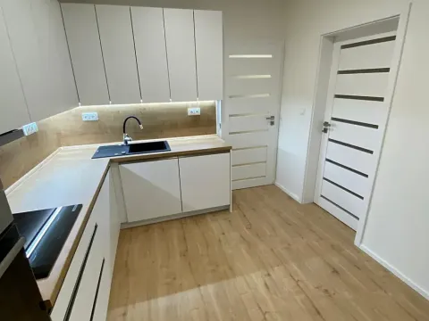 Pronájem bytu 3+1, Zlín, Česká, 68 m2