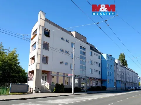 Pronájem bytu 2+kk, Hradec Králové - Kukleny, Pražská třída, 70 m2