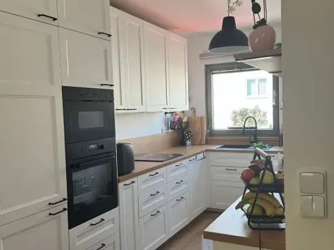 Prodej rodinného domu, Králův Dvůr, Tři Vršky, 130 m2