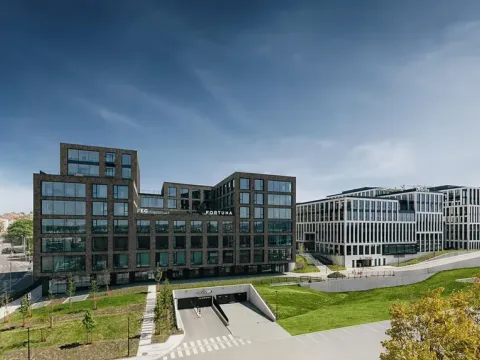 Pronájem skladu, Praha - Vinohrady, Italská, 300 m2