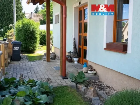 Pronájem bytu 1+kk, Kladruby nad Labem - Bílé Vchynice, 22 m2