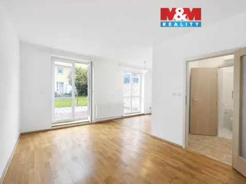 Prodej bytu 1+kk, Praha - Troja, 28 m2