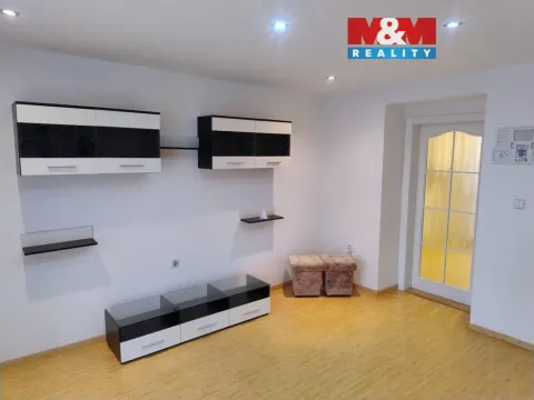 Prodej bytu 2+1, Břidličná, Komenského, 58 m2