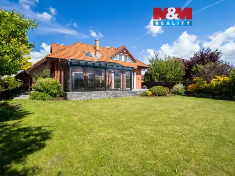 Prodej rodinného domu, Veltrusy, U Stadionu, 180 m2